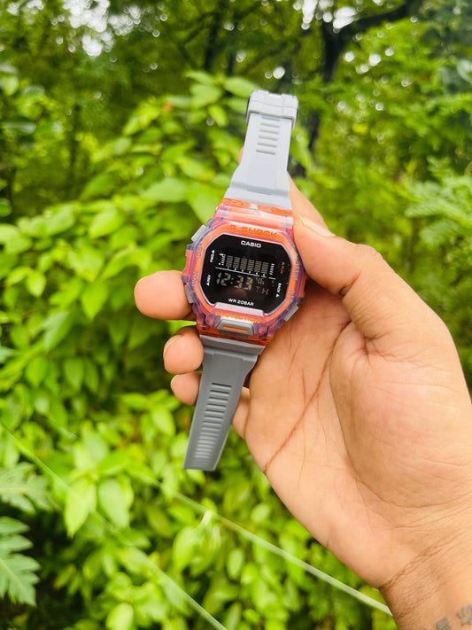G s0ck Digital classic watch